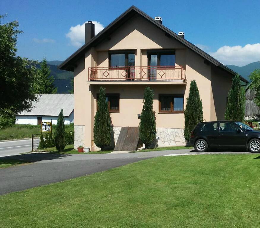 Hotel House Pribic Vrelo Koreničko Exteriér fotografie